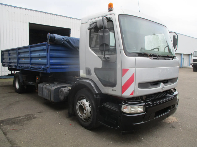 Renault Premium 260 , Manual , 2 way tipper - Tipper: picture 4 Renault Premium 260 , Manual , 2 way tipper - Tipper: picture 4