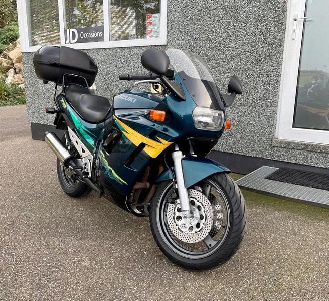 Suzuki GSX 600 F - Motorcycle: picture 2 Suzuki GSX 600 F - Motorcycle: picture 2