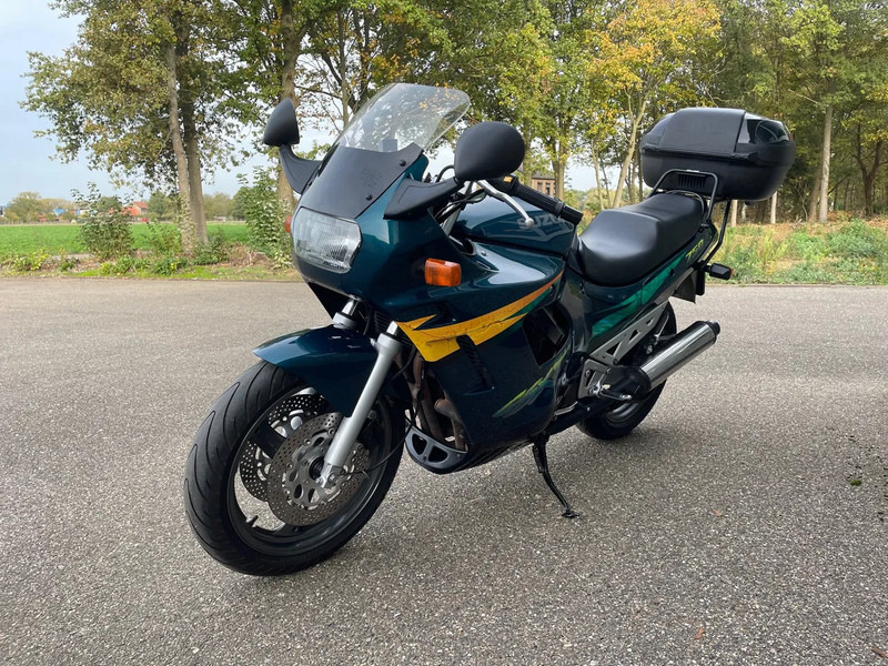 Suzuki GSX 600 F - Motorcycle: picture 3 Suzuki GSX 600 F - Motorcycle: picture 3
