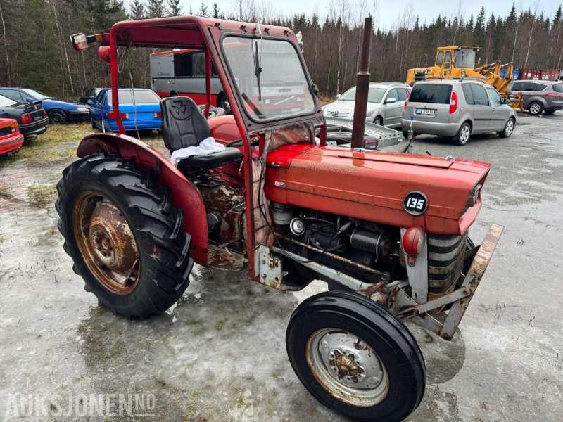 1971 Massey Ferguson 135 traktor - Farm tractor: picture 2 1971 Massey Ferguson 135 traktor - Farm tractor: picture 2