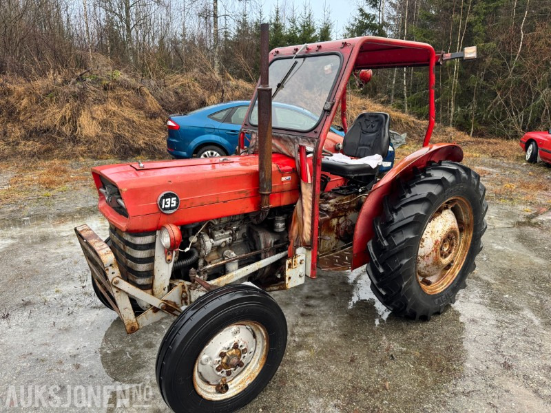 1971 Massey Ferguson 135 traktor - Farm tractor: picture 1 1971 Massey Ferguson 135 traktor - Farm tractor: picture 1