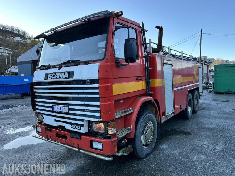 1992 Scania R 113ML - 400 6X2 Tankbil/Brannbil med vannkanon - Repobjekt, 553874km - Fire truck: picture 1 1992 Scania R 113ML - 400 6X2 Tankbil/Brannbil med vannkanon - Repobjekt, 553874km - Fire truck: picture 1