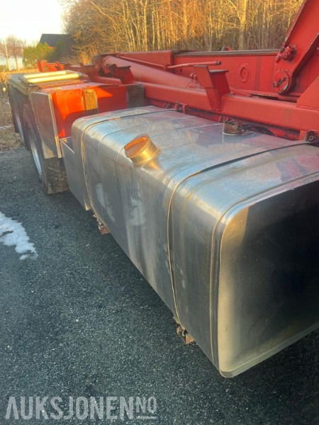 Hook lift truck 1993 Scania R-serie 143 450 Topliner med krokløft EU OK 11.2026: picture 12 Hook lift truck 1993 Scania R-serie 143 450 Topliner med krokløft EU OK 11.2026: picture 12