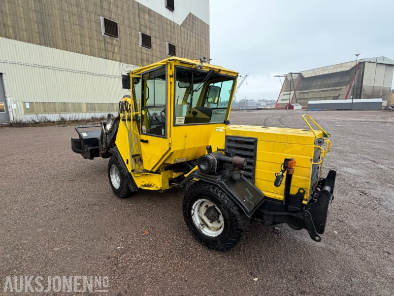 1996 Wille P504-T hjullaster - Snøfres - Universalskuffe - Sommerdekk/vinterdekk - Skid steer loader: picture 3 1996 Wille P504-T hjullaster - Snøfres - Universalskuffe - Sommerdekk/vinterdekk - Skid steer loader: picture 3