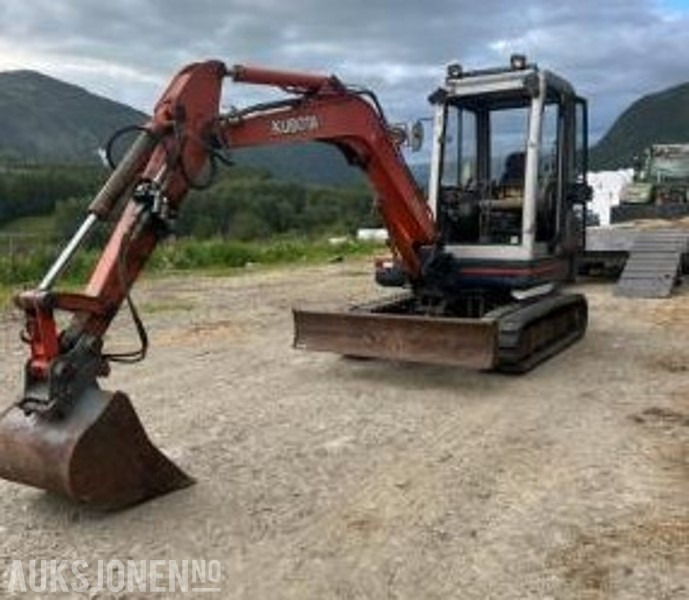 1997 Kubota KX 121-2 gravemaskin med 2 skuffer og klype - Excavator: picture 1 1997 Kubota KX 121-2 gravemaskin med 2 skuffer og klype - Excavator: picture 1
