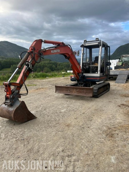 1997 Kubota KX 121-2 gravemaskin med 2 skuffer og klype - Excavator: picture 2 1997 Kubota KX 121-2 gravemaskin med 2 skuffer og klype - Excavator: picture 2
