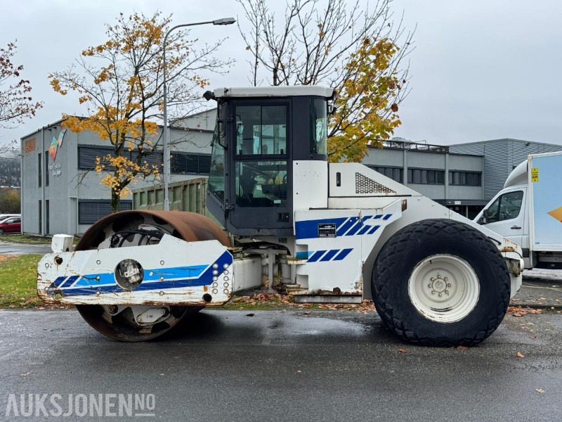 2001 AMMANN AC110-2T Vals / 2465 timer - Roller: picture 2 2001 AMMANN AC110-2T Vals / 2465 timer - Roller: picture 2