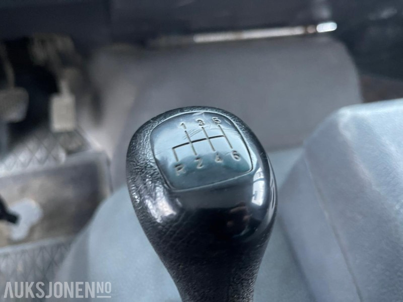 Leasing of  2001 Mercedes-Benz 817/42 planbil med Palfinger PK 4400 kran, selges som lett reparasjons objekt 2001 Mercedes-Benz 817/42 planbil med Palfinger PK 4400 kran, selges som lett reparasjons objekt: picture 47