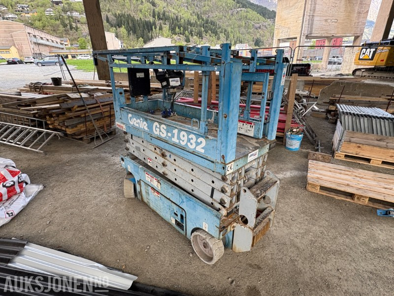2002 Genie GS-1932 - 277 timer - Aerial platform: picture 4 2002 Genie GS-1932 - 277 timer - Aerial platform: picture 4