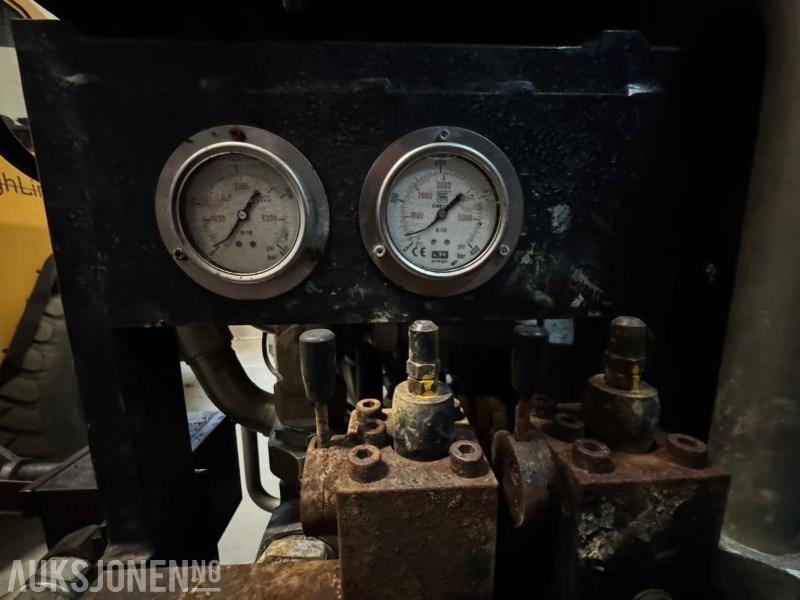 Drilling rig 2002 Tracto-Technik Grundodrill 10S borerigg – komplett pakke med container, PE-sveis og utstyr: picture 10