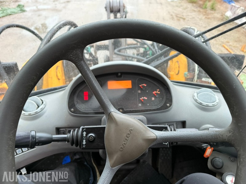 Wheel loader 2002 Volvo L70D Hjullaster – Hydraulisk HK-feste – 3 og 4. funksjon: picture 47 Wheel loader 2002 Volvo L70D Hjullaster – Hydraulisk HK-feste – 3 og 4. funksjon: picture 47