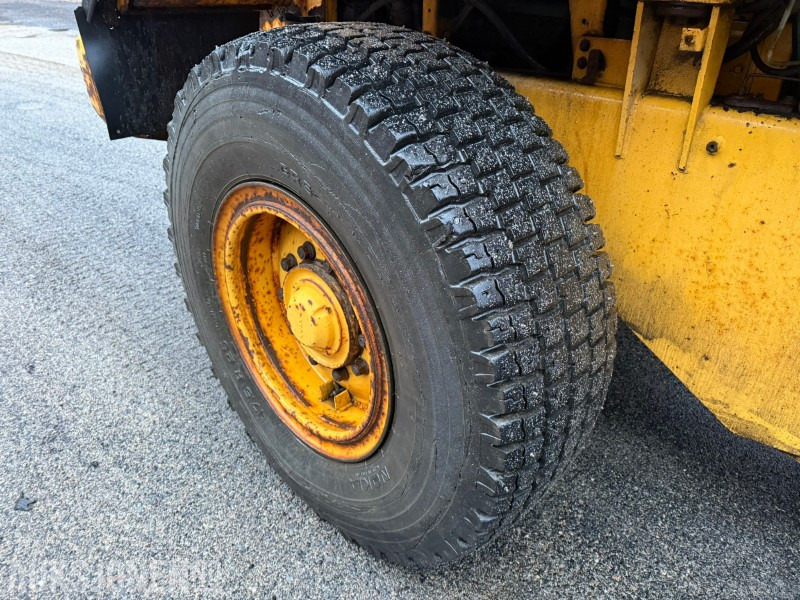 Wheel loader 2002 Volvo L70D Hjullaster – Hydraulisk HK-feste – 3 og 4. funksjon: picture 25 Wheel loader 2002 Volvo L70D Hjullaster – Hydraulisk HK-feste – 3 og 4. funksjon: picture 25