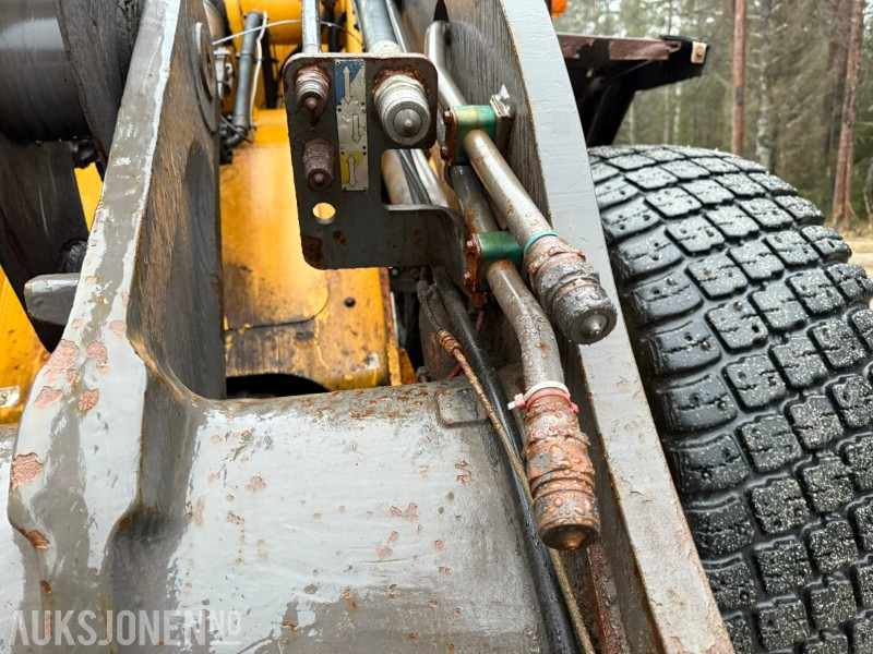 Wheel loader 2002 Volvo L70D Hjullaster – Hydraulisk HK-feste – 3 og 4. funksjon: picture 14 Wheel loader 2002 Volvo L70D Hjullaster – Hydraulisk HK-feste – 3 og 4. funksjon: picture 14