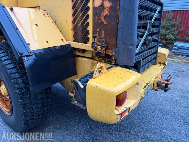 Wheel loader 2002 Volvo L70D Hjullaster – Hydraulisk HK-feste – 3 og 4. funksjon: picture 28 Wheel loader 2002 Volvo L70D Hjullaster – Hydraulisk HK-feste – 3 og 4. funksjon: picture 28
