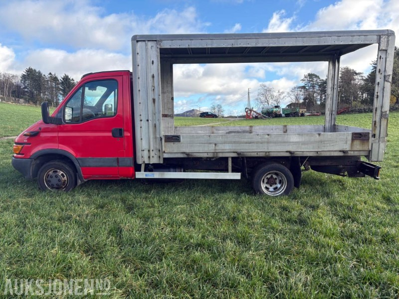 2004 Iveco Daily Med aluminiums plan og kapell ramme - Dropside/ Flatbed truck: picture 3 2004 Iveco Daily Med aluminiums plan og kapell ramme - Dropside/ Flatbed truck: picture 3