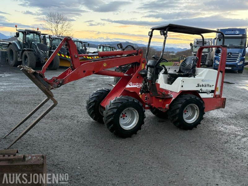 2004 Schäffer 3033S kompakt hjullaster med mye utstyr - Skid steer loader: picture 2 2004 Schäffer 3033S kompakt hjullaster med mye utstyr - Skid steer loader: picture 2