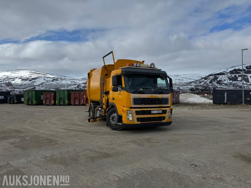 2004 Volvo FM-9 4X2 Komprimator - Sidelaster - 247983KM - Garbage truck: picture 2 2004 Volvo FM-9 4X2 Komprimator - Sidelaster - 247983KM - Garbage truck: picture 2