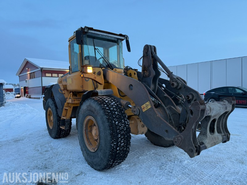 2004 Volvo L90E - Sentralsmøring - Ny motor - Wheel loader: picture 3 2004 Volvo L90E - Sentralsmøring - Ny motor - Wheel loader: picture 3