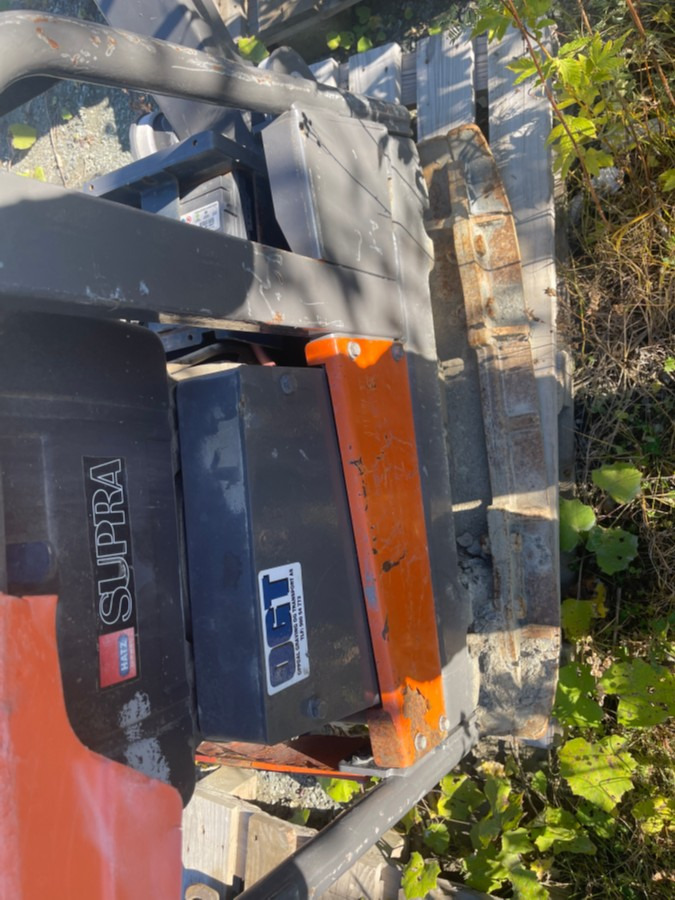 2005 Supra vibroplate - Hoppetusse med Hatz dieselmotor – Reversibel - Roller: picture 4 2005 Supra vibroplate - Hoppetusse med Hatz dieselmotor – Reversibel - Roller: picture 4