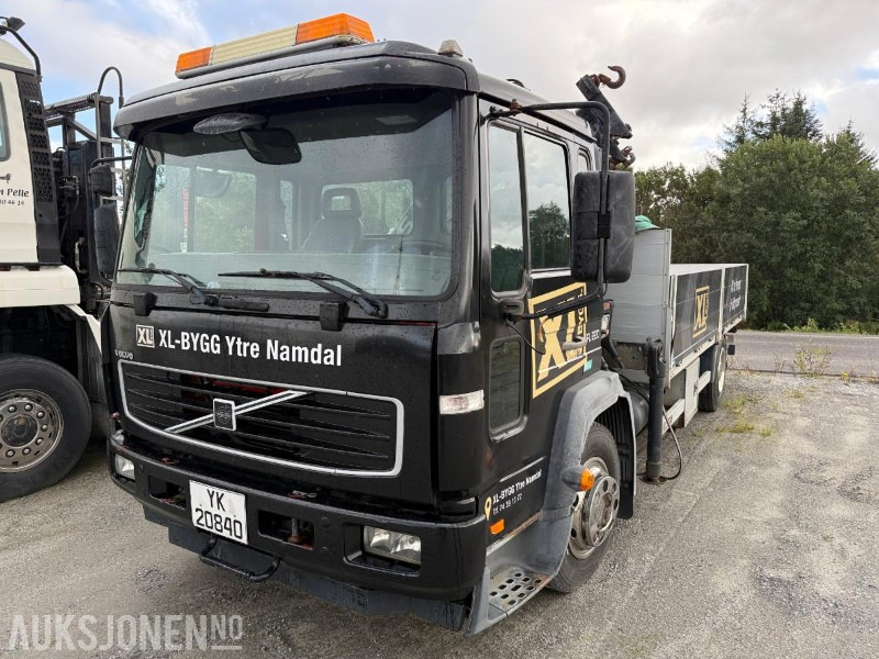 2005 VOLVO FL6H Kranbil med Fast Plan 267842 km Svingbare Lemmer - Crane truck: picture 1 2005 VOLVO FL6H Kranbil med Fast Plan 267842 km Svingbare Lemmer - Crane truck: picture 1