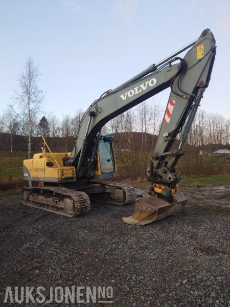 2006 Volvo EC 210B med Engcon EC20 tiltrotor, pusseskuff og graveskuff - Excavator: picture 1 2006 Volvo EC 210B med Engcon EC20 tiltrotor, pusseskuff og graveskuff - Excavator: picture 1