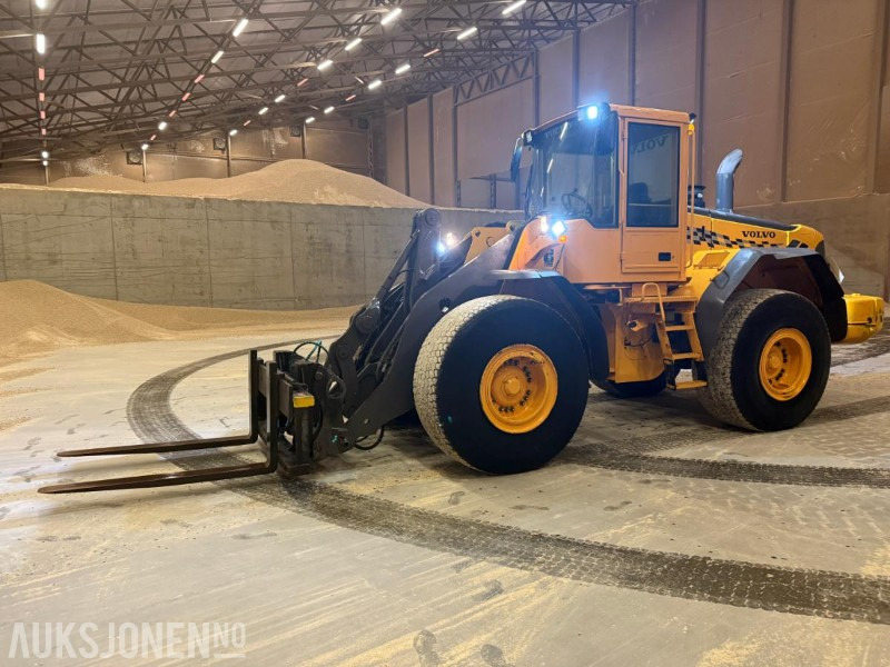 2006 Volvo L120E HJULLASTER M/STOR SNØSKUFF SENTRALSMØRING 3.FUNKSJON. - Wheel loader: picture 3 2006 Volvo L120E HJULLASTER M/STOR SNØSKUFF SENTRALSMØRING 3.FUNKSJON. - Wheel loader: picture 3