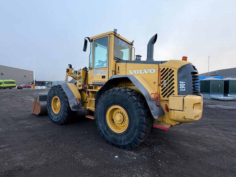 2006 Volvo L90E hjullaster - Sentralsmøring - Joystick - Tilleggshydraulikk - Stort BM Feste - Wheel loader: picture 3 2006 Volvo L90E hjullaster - Sentralsmøring - Joystick - Tilleggshydraulikk - Stort BM Feste - Wheel loader: picture 3