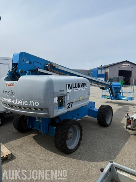 2008 Genie S-65 Teleskopisk bomlift - 4x4 - Aerial platform: picture 1 2008 Genie S-65 Teleskopisk bomlift - 4x4 - Aerial platform: picture 1
