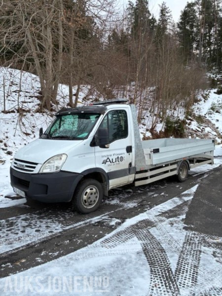 2008 Iveco Daily bilfrakter med avtagbare sidelemmer og utrekkbare kjørebruer. - Autotransporter truck: picture 1 2008 Iveco Daily bilfrakter med avtagbare sidelemmer og utrekkbare kjørebruer. - Autotransporter truck: picture 1