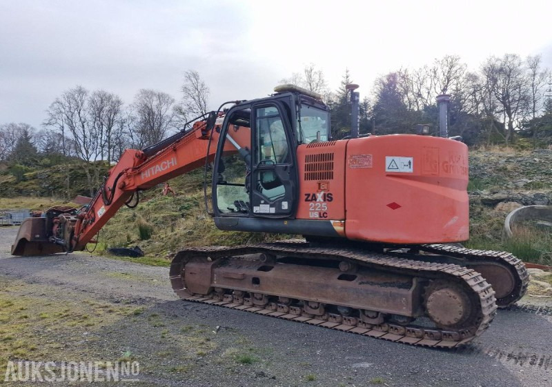 2009 Hitachi ZX225USLC-3 Beltegraver m/GPS/Rototilt med klype/Pusseskuffe, 12800 timer - Excavator: picture 4 2009 Hitachi ZX225USLC-3 Beltegraver m/GPS/Rototilt med klype/Pusseskuffe, 12800 timer - Excavator: picture 4