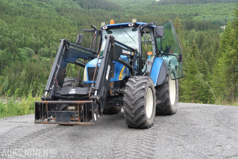2009 New Holland T5060 Traktor / 8550 timer - Farm tractor: picture 3 2009 New Holland T5060 Traktor / 8550 timer - Farm tractor: picture 3