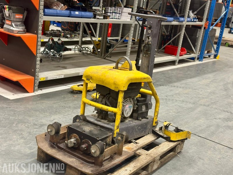 2011 Atlas Copco LG 200 – Vibroplate - Roller: picture 1 2011 Atlas Copco LG 200 – Vibroplate - Roller: picture 1