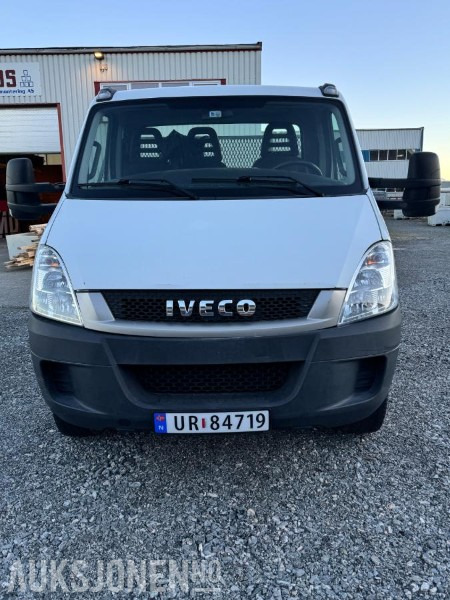 2011 Iveco Daily 65C17 - 3.0 EEV planbil - Euro 5 - 4x2 - Gått 105.000 km - 3 dekksett - EU godkjent - Dropside/ Flatbed truck: picture 2 2011 Iveco Daily 65C17 - 3.0 EEV planbil - Euro 5 - 4x2 - Gått 105.000 km - 3 dekksett - EU godkjent - Dropside/ Flatbed truck: picture 2