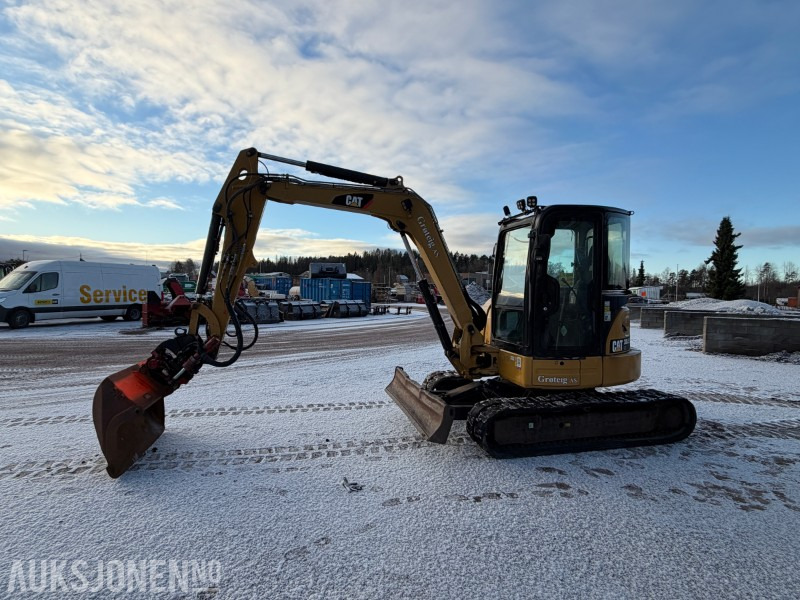 2012 Cat 305.5E Beltagraver med RT20 Rototilt og SMP Pusseskuff - Excavator: picture 2 2012 Cat 305.5E Beltagraver med RT20 Rototilt og SMP Pusseskuff - Excavator: picture 2