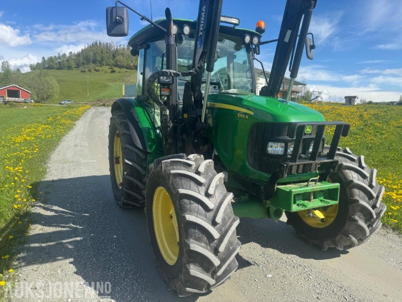 2012 John Deere 5100R 40 km med laster - Farm tractor: picture 3 2012 John Deere 5100R 40 km med laster - Farm tractor: picture 3