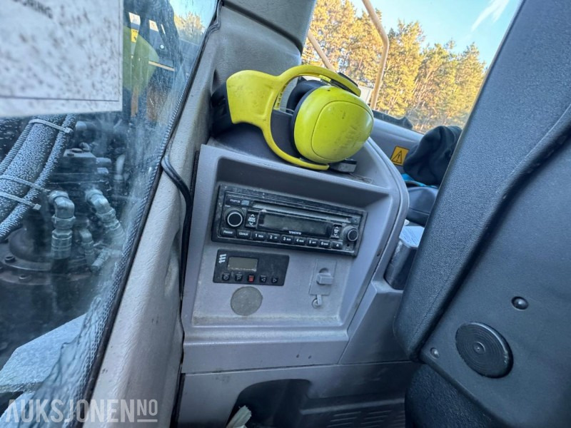 Excavator 2012 Volvo EW180D Hjulmaskin- Pigghammer - Klype - 4 stk Skuffer - Timer: 6344: picture 16