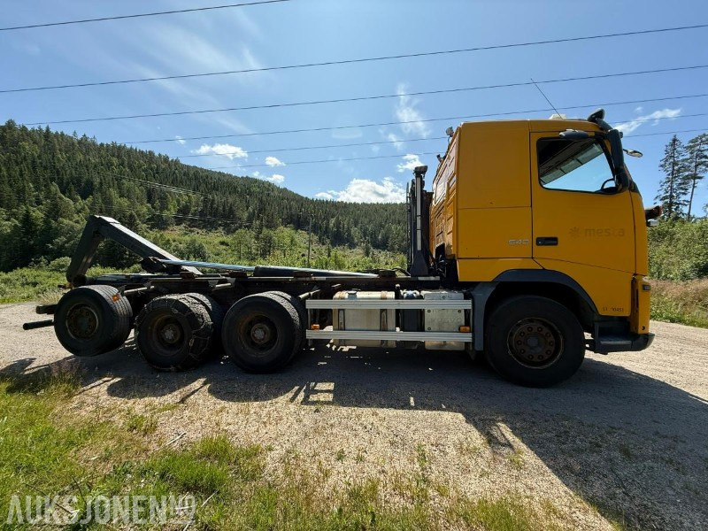 2012 Volvo FH540 8x4 brøyterigget Krokbil rep objekt - Hook lift truck: picture 4 2012 Volvo FH540 8x4 brøyterigget Krokbil rep objekt - Hook lift truck: picture 4