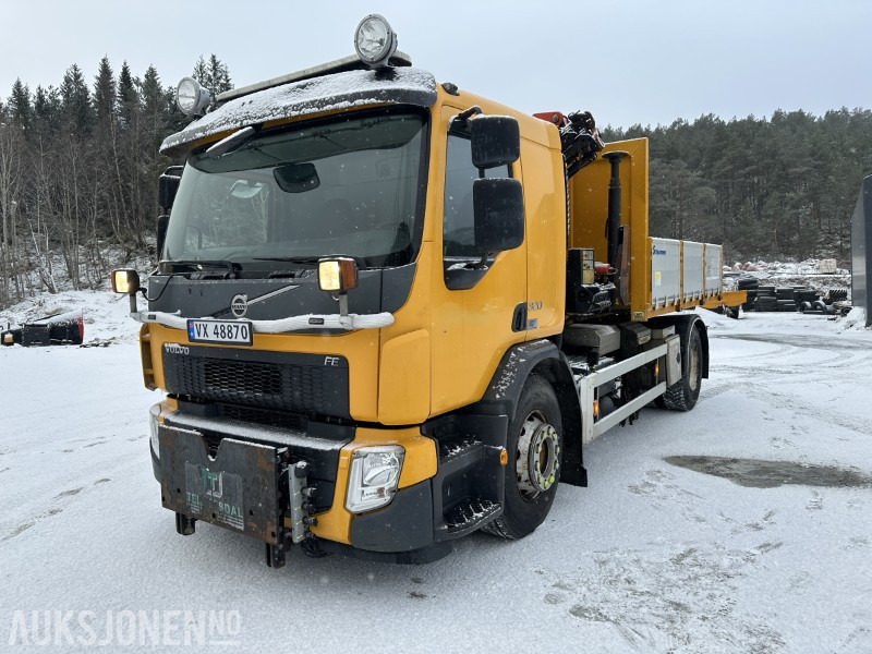 2014 Volvo FE 320 4x2 - Krokbil - Brøyterigget med Palfinger kranflak og tippflak - Hook lift truck: picture 4 2014 Volvo FE 320 4x2 - Krokbil - Brøyterigget med Palfinger kranflak og tippflak - Hook lift truck: picture 4