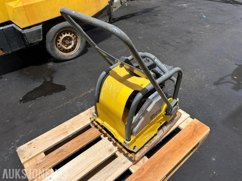 2014 Wacker Neuson vibroplate - Roller: picture 4 2014 Wacker Neuson vibroplate - Roller: picture 4
