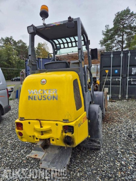 2015 Wacker Neuson WL 25 hjullaster med kost og skuff - Skid steer loader: picture 3 2015 Wacker Neuson WL 25 hjullaster med kost og skuff - Skid steer loader: picture 3