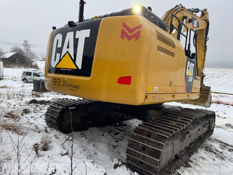 Crawler excavator 2016 Cat 330FL GRAVEMASKIN, GPS, TILTROTATOR, 2 SKUFFER +++: picture 13 Crawler excavator 2016 Cat 330FL GRAVEMASKIN, GPS, TILTROTATOR, 2 SKUFFER +++: picture 13