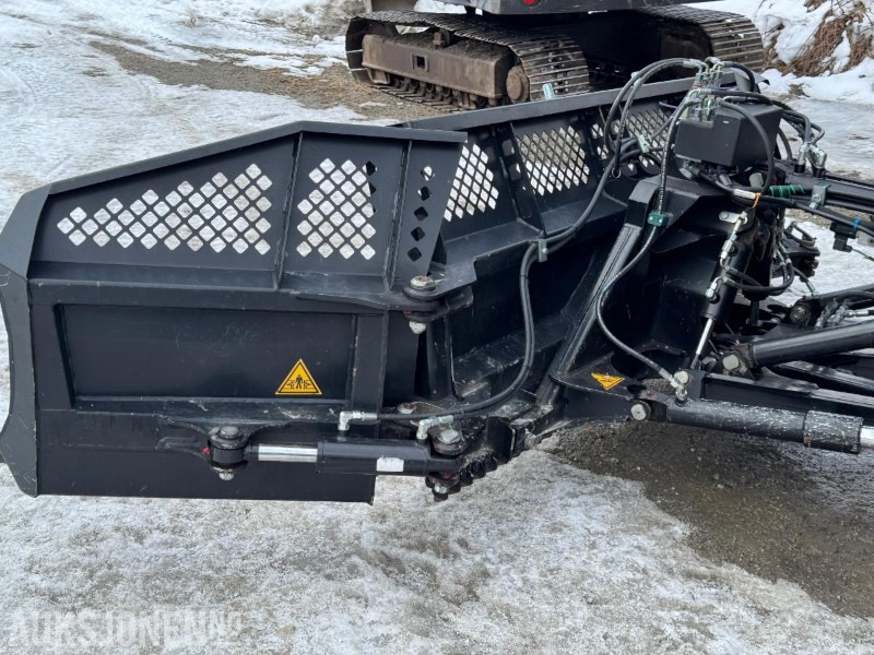 Construction equipment 2016 Prinoth Husky Tiller tråkkemaskin / Sporsetter / 2435 timer: picture 18