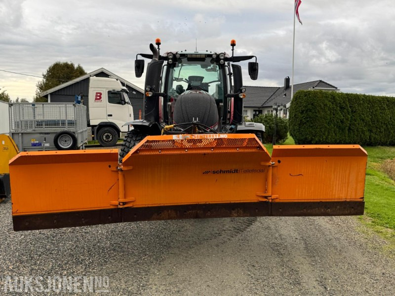 2016 Valtra T174E med Schmidt Tellefsdal U-LS 43.6 plog (2022), Valtra 76 frontlaster og betong lodd - Farm tractor: picture 2 2016 Valtra T174E med Schmidt Tellefsdal U-LS 43.6 plog (2022), Valtra 76 frontlaster og betong lodd - Farm tractor: picture 2