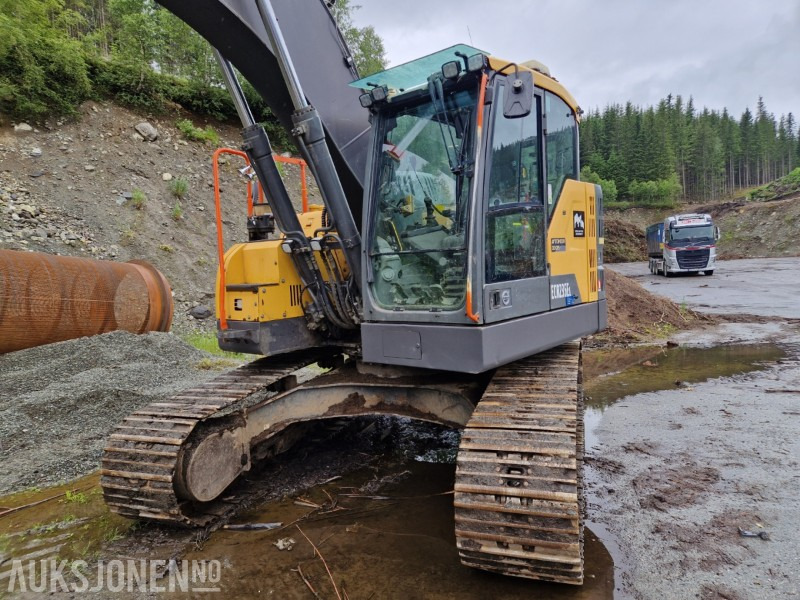 2016 Volvo EC235EL Beltegraver - tiltrotator - GPS - Skuffe - Excavator: picture 4 2016 Volvo EC235EL Beltegraver - tiltrotator - GPS - Skuffe - Excavator: picture 4