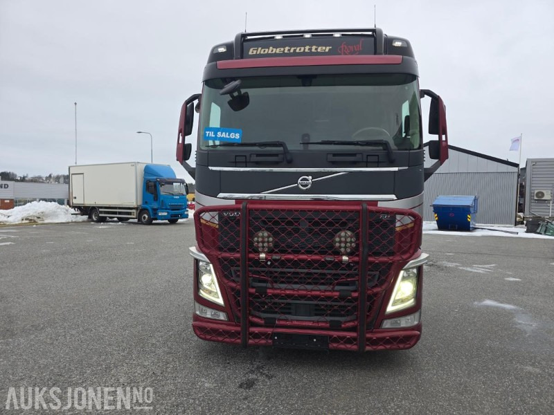2016 Volvo FH 540 6X2 Euro6T Globetrotter XL – Royal-dekor – Velutstyrt - Cab chassis truck: picture 2 2016 Volvo FH 540 6X2 Euro6T Globetrotter XL – Royal-dekor – Velutstyrt - Cab chassis truck: picture 2