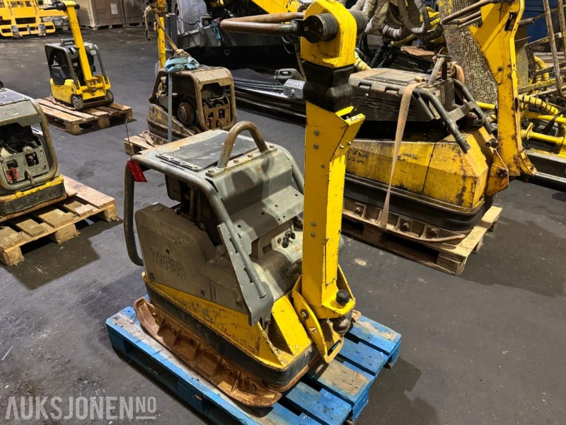 2016 Wacker Neuson DPU6555 Heh vibroplate - Roller: picture 3 2016 Wacker Neuson DPU6555 Heh vibroplate - Roller: picture 3