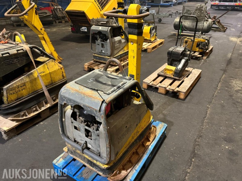 2016 Wacker Neuson DPU6555 Heh vibroplate - Roller: picture 1 2016 Wacker Neuson DPU6555 Heh vibroplate - Roller: picture 1