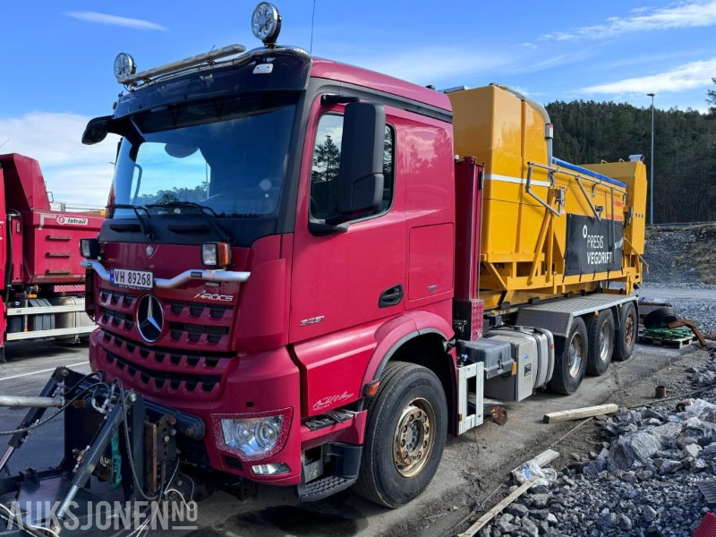 2017 Mercedes-Benz Arocs 3251 - 8x4 - Brøyterigget Krokbil med underliggende skjær - Hook lift truck: picture 1 2017 Mercedes-Benz Arocs 3251 - 8x4 - Brøyterigget Krokbil med underliggende skjær - Hook lift truck: picture 1
