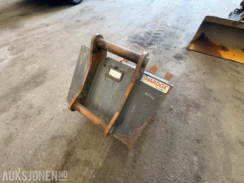 2018 Kobelco SK55SRX-6 - 2 skuffer - tiltrotator - sertifisert til 10/25 - 3 663 motortimer - Excavator: picture 5 2018 Kobelco SK55SRX-6 - 2 skuffer - tiltrotator - sertifisert til 10/25 - 3 663 motortimer - Excavator: picture 5