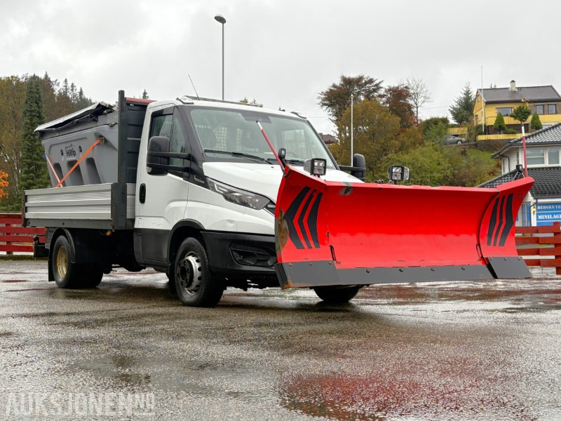 2019 Iveco Daily planbil m/ Hilltip IceStriker og Western Wide-Out brøyteplog - Dropside/ Flatbed truck: picture 2 2019 Iveco Daily planbil m/ Hilltip IceStriker og Western Wide-Out brøyteplog - Dropside/ Flatbed truck: picture 2